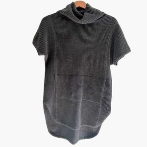 UGG Women’s Shelby Sweater Size M